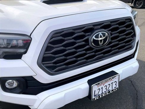 Used 2023 Toyota Tacoma TRD Sport w/ Black Out Package (TMS) AWD/4WD image 31