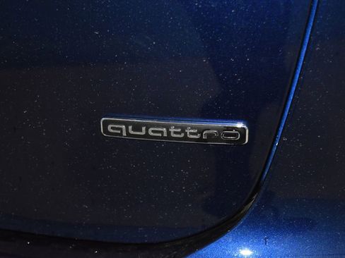 Used 2024 Audi Q4 e-tron Premium image 31