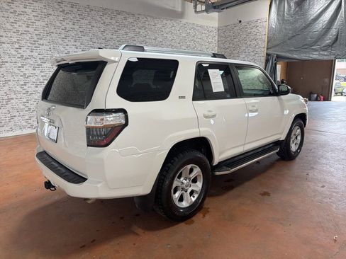 Used 2020 Toyota 4Runner SR5 image 7