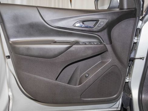 Used 2019 Chevrolet Equinox LT FWD image 9