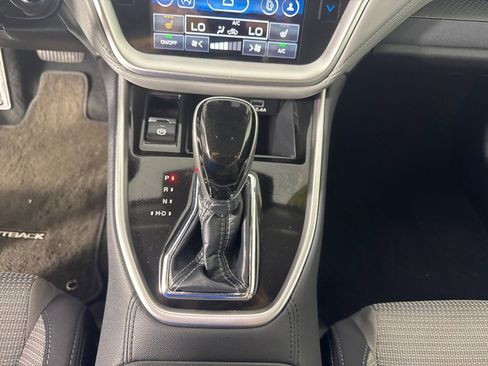 Used 2023 Subaru Outback Premium image 20