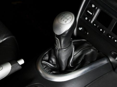 Used 2004 Porsche 911 Turbo AWD/4WD image 23