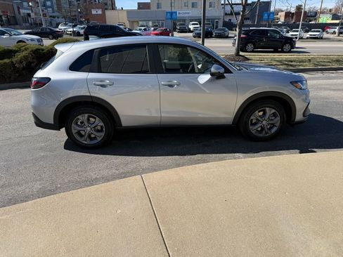 New 2026 Honda HR-V LX image 4