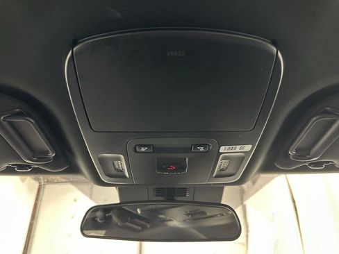 Used 2026 Toyota Camry SE FWD image 41