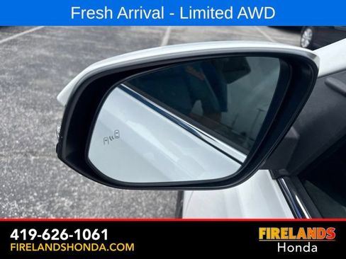 Used 2015 Toyota RAV4 Limited w/ Technology Package AWD/4WD image 13