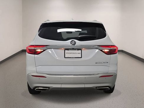 Used 2019 Buick Enclave Essence FWD image 6