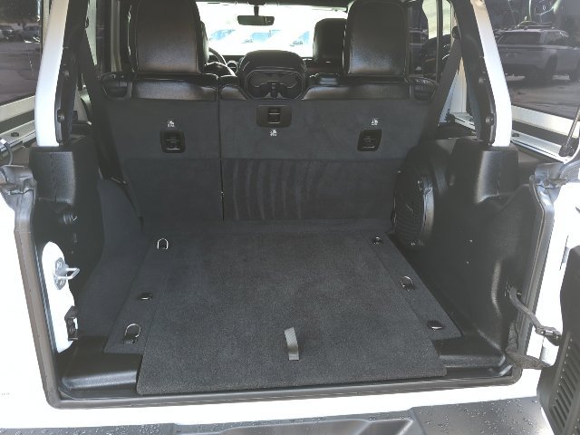 Certified 2020 Jeep Wrangler Unlimited Sahara AWD/4WD image 23