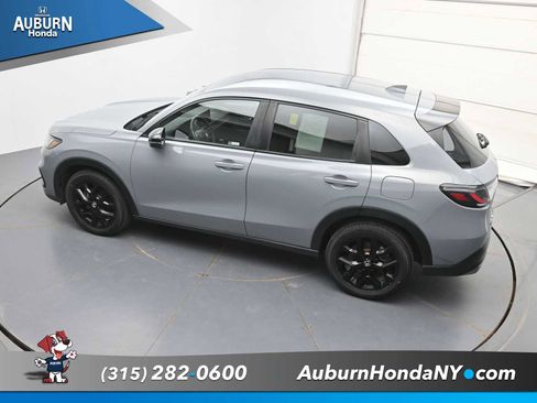 Used 2024 Honda HR-V Sport image 30