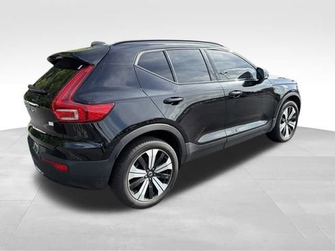 Used 2023 Volvo XC40 Recharge Plus AWD/4WD image 12