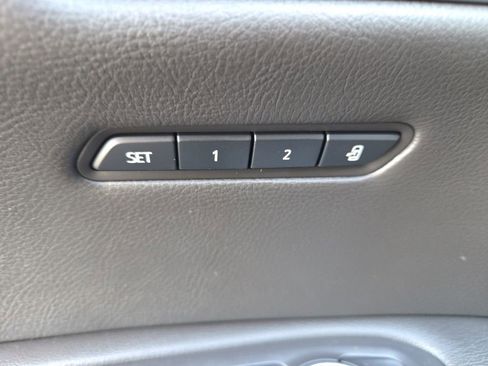 Used 2023 Cadillac XT6 Sport image 25