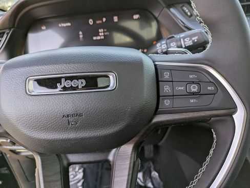 New 2026 Jeep Grand Cherokee Altitude AWD/4WD image 14