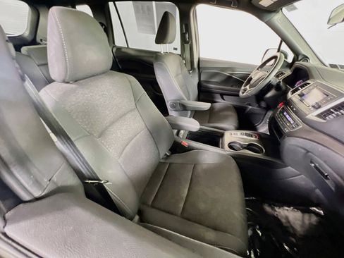 Used 2019 Honda Passport Sport image 25