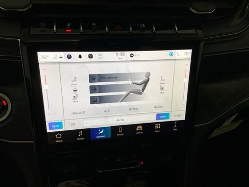 Used 2024 Jeep Grand Cherokee Limited 4xe w/ Luxury Tech Group II image 17