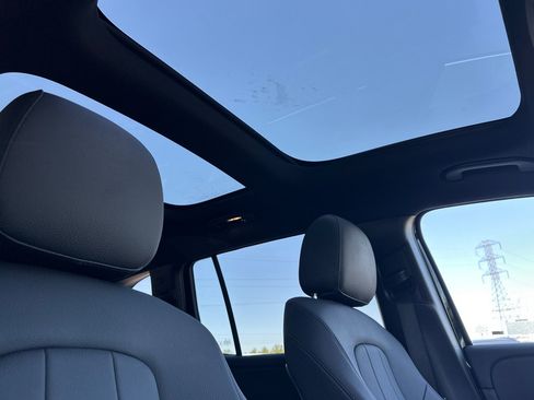 New 2026 Mercedes-Benz GLB 250 4MATIC image 17