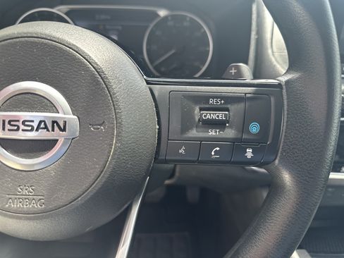Used 2021 Nissan Rogue SV AWD/4WD image 12