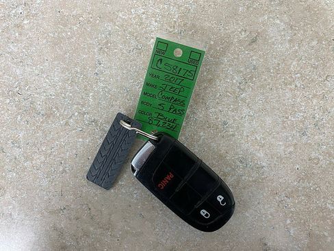 Used 2017 Jeep Compass Sport w/ Tech Group image 28