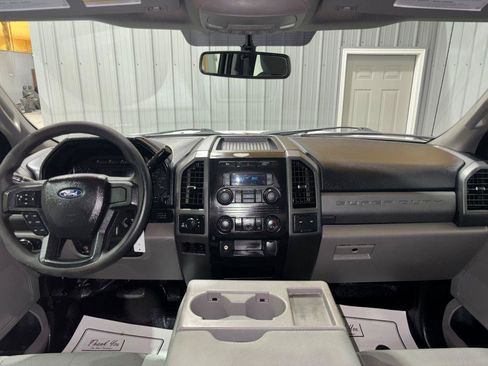 Used 2019 Ford F250 XL w/ Snow Plow Prep Package AWD/4WD image 17
