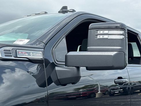 New 2026 GMC Sierra 2500 AT4 w/ AT4 Premium Plus Package AWD/4WD image 13