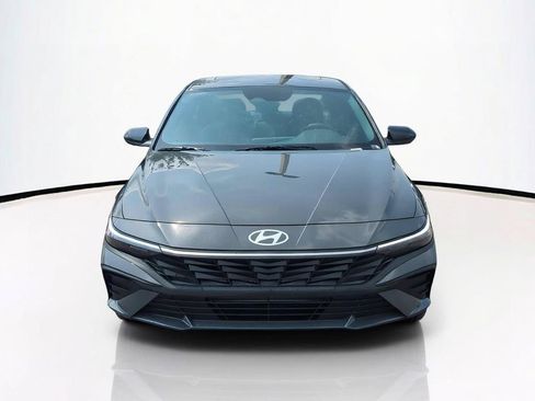 New 2026 Hyundai Elantra SEL Sport FWD image 3
