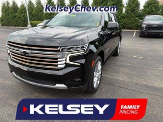 Used 2023 Chevrolet Suburban High Country w/ Premium Package AWD/4WD video 1