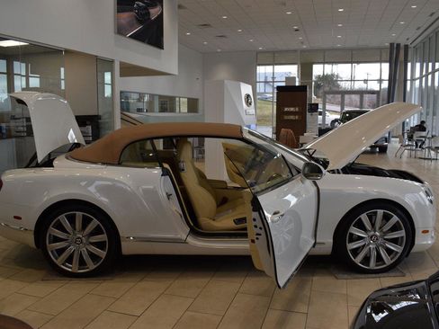 Used 2013 Bentley Continental GT image 14