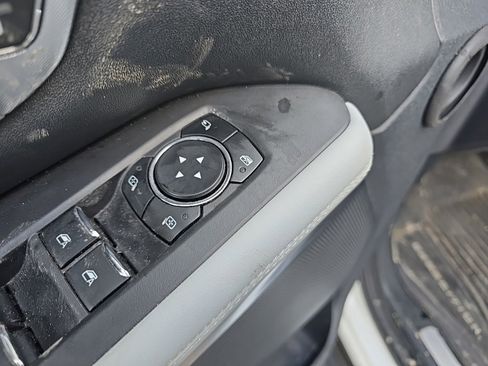 Used 2025 Ford Expedition Platinum w/ Platinum Ultimate Package image 9