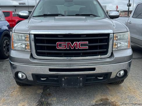 Used 2009 GMC Sierra 1500 SLE w/ Power Pack Plus AWD/4WD image 2