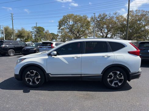 Used 2018 Honda CR-V Touring image 4