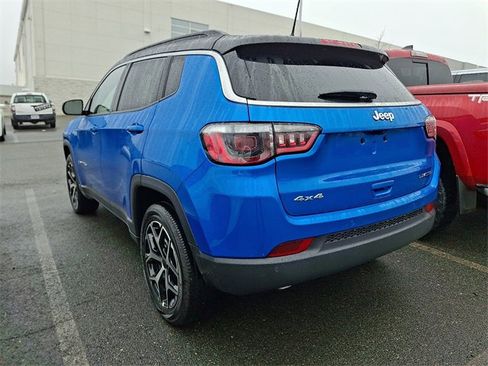 Used 2026 Jeep Compass Limited image 9