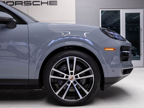 Certified 2026 Porsche Cayenne Coupe image 11
