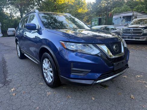 Used 2020 Nissan Rogue SV AWD/4WD image 3