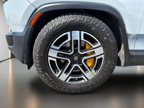 Used 2023 Rivian R1S Adventure Quad AWD/4WD image 10