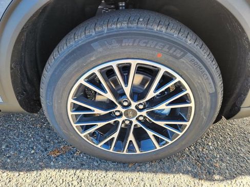 New 2026 Ford Escape SE w/ Class II Trailer Tow Package image 20