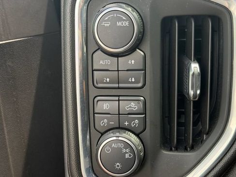 Used 2021 Chevrolet Silverado 1500 RST w/ Convenience Package II AWD/4WD image 19