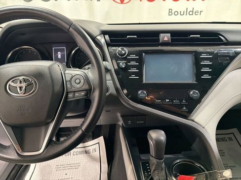 Used 2019 Toyota Camry SE w/ Convenience Package FWD image 27
