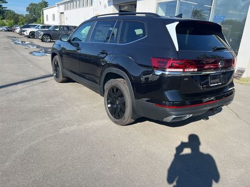 New 2026 Volkswagen Atlas SE image 13