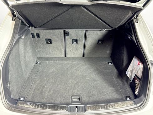 Used 2025 Porsche Macan image 21