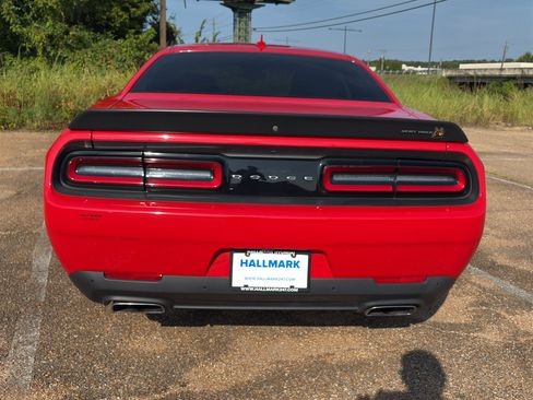 Used 2020 Dodge Challenger R/T Scat Pack RWD image 5