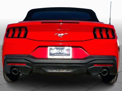 Used 2024 Ford Mustang Convertible image 5
