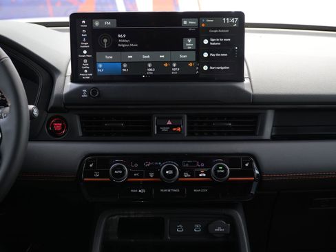 New 2026 Honda Pilot TrailSport image 28