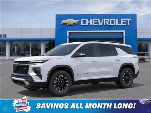 New 2026 Chevrolet Traverse Z71 w/ Driver Confidence Package AWD/4WD image 2