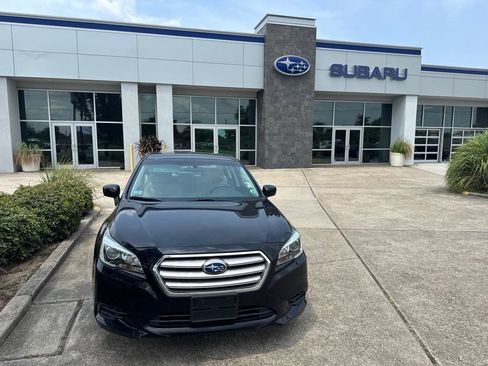 Used 2015 Subaru Legacy 2.5i Premium AWD/4WD image 2
