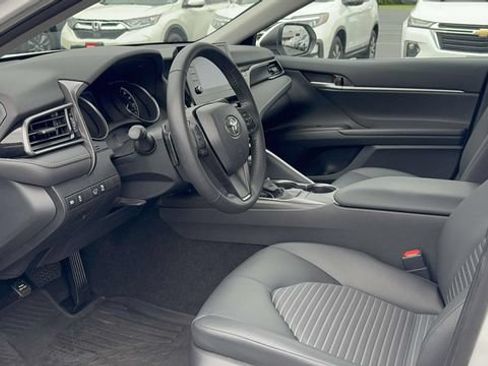 Certified 2023 Toyota Camry SE FWD image 32