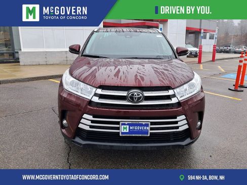 Used 2019 Toyota Highlander XLE image 10