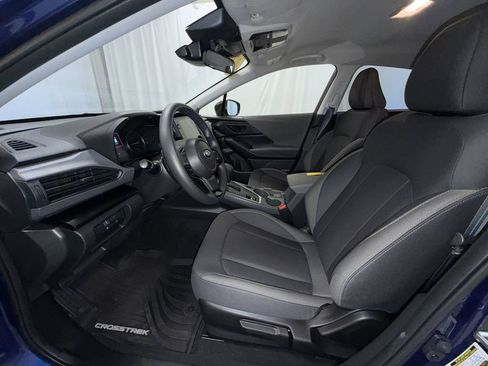 Used 2025 Subaru Crosstrek 2.5i Premium AWD/4WD image 11