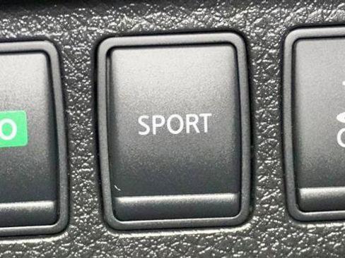 Used 2016 Nissan Sentra SV w/ Style Package image 31