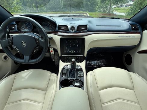 Used 2018 Maserati GranTurismo Sport RWD image 23