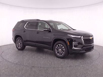 Used 2023 Chevrolet Traverse LT