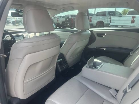 Used 2013 Toyota Avalon Limited FWD image 31