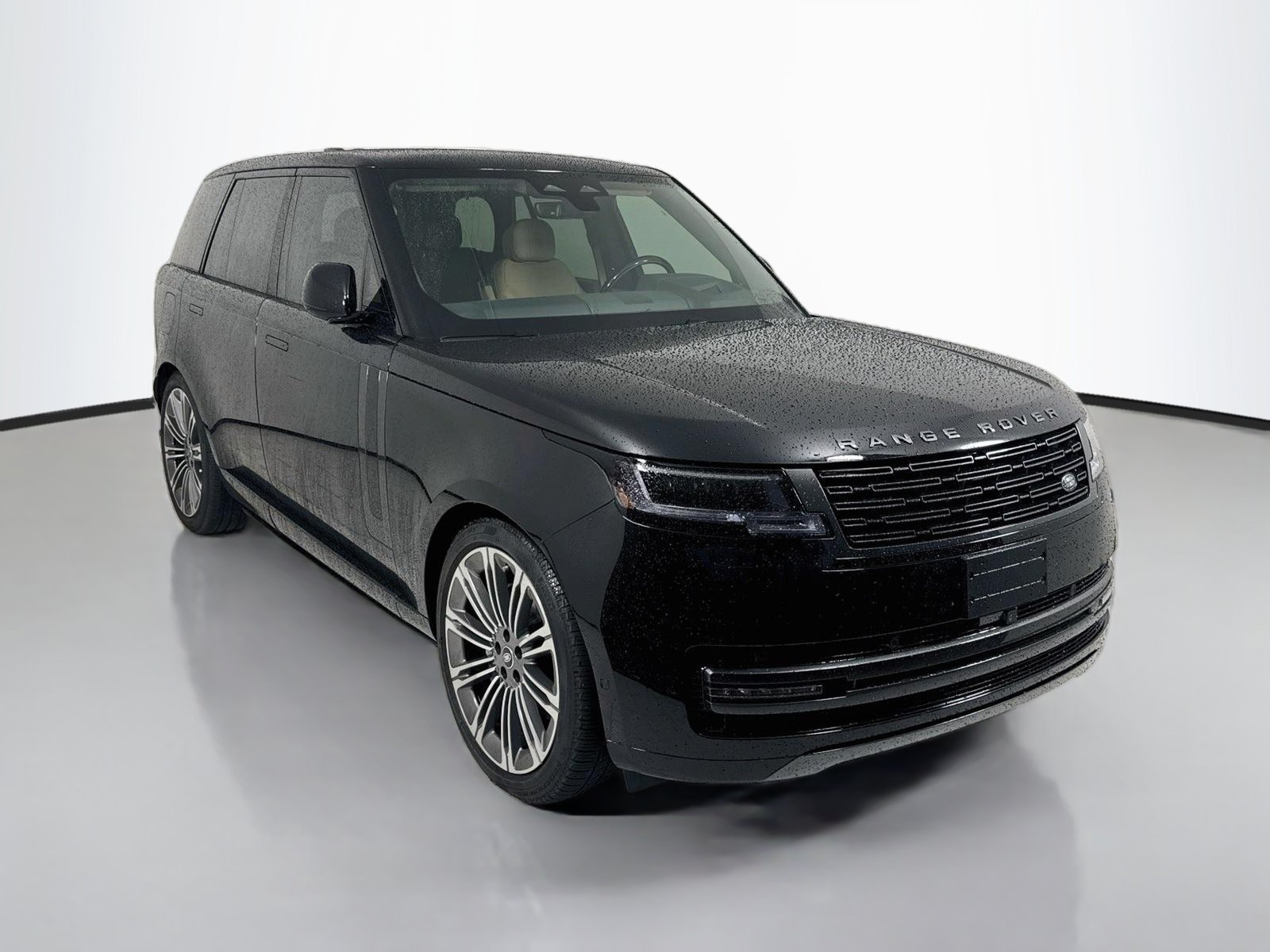 Used 2025 Land Rover Range Rover SE AWD/4WD image 1